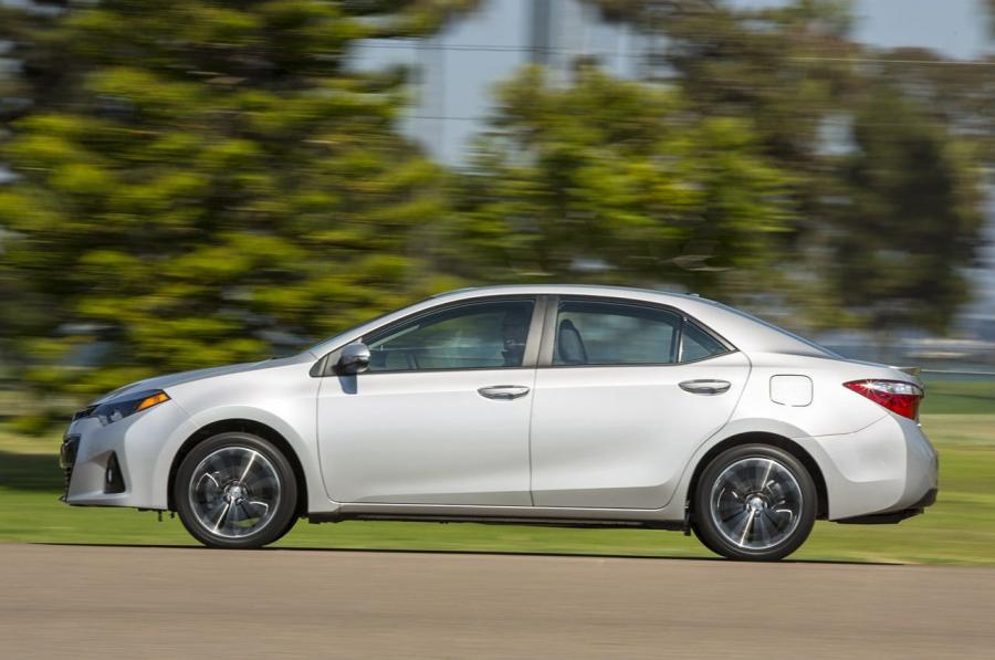  Toyota Corolla 2014 года  (фото 68 из 212)